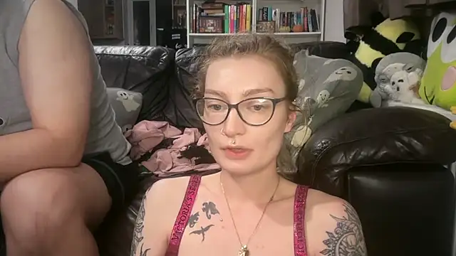 Snapshot of harleyblair chatting on July 15, 2026, 10:04 pm harleyblair online show from July 15, 2026, 10:04 pm