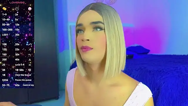 HANNAH BACKERS online show from October 9, 2025, 11:14 pm