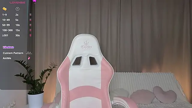 AlexsisFaee online show from September 29, 2025, 8:24 pm