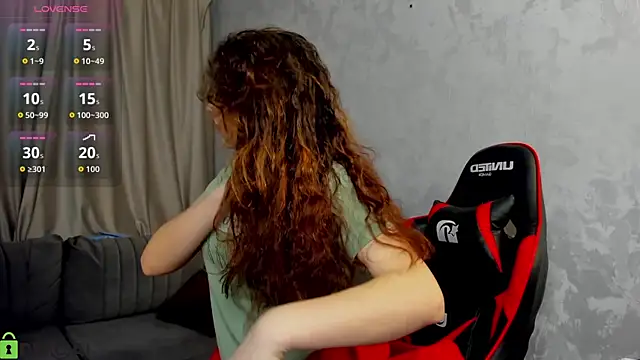 Snapshot of MalvinaDream chatting on February 26, 2026, 12:53 am MalvinaDream online show from February 26, 2026, 12:53 am