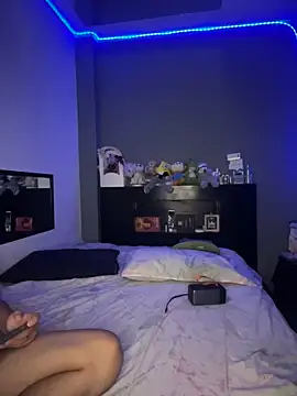 Kailertwink online show from May 28, 2026, 2:36 pm