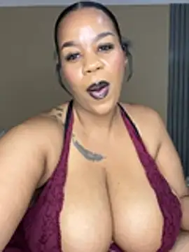 Snapshot of THICKBUNNYCHICKxxx chatting on July 24, 2026, 7:34 pm THICKBUNNYCHICKxxx online show from July 24, 2026, 7:34 pm