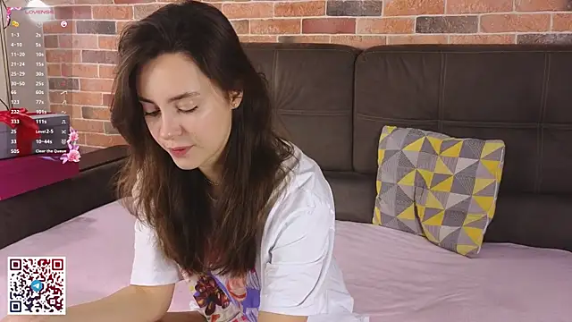 JasminDoroti online show from September 17, 2025, 6:15 am