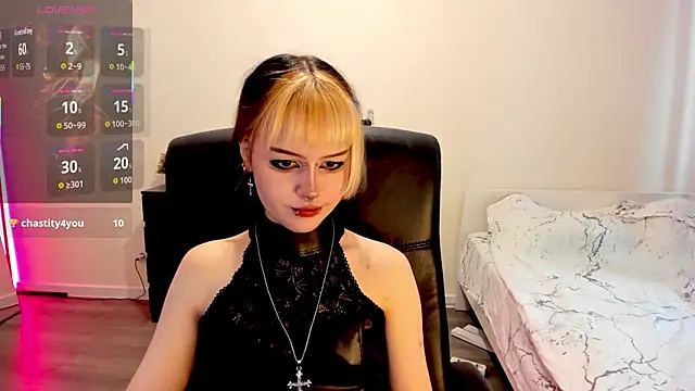 LiyaLuna online show from November 20, 2025, 10:26 am