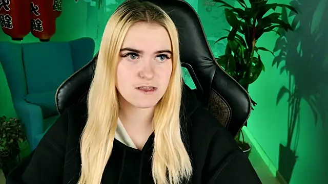 Stef Nicks online show from October 5, 2025, 6:12 am