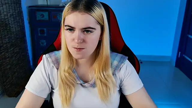 Stef Nicks online show from October 24, 2025, 6:21 am