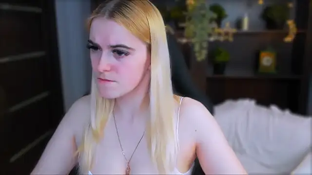 Stef Nicks online show from April 20, 2026, 9:12 am