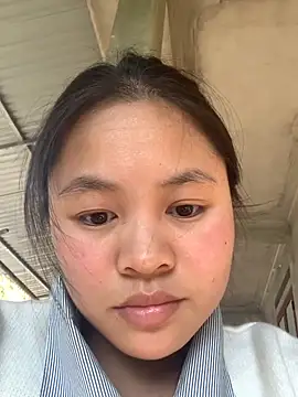 NhuFox online show from November 30, 2025, 8:07 am