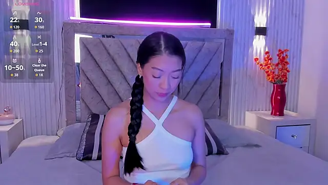 Sussyrosse  online show from April 21, 2026, 12:44 pm