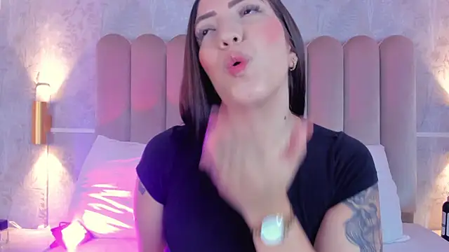 AliciaJerez1 online show from November 28, 2025, 8:55 pm