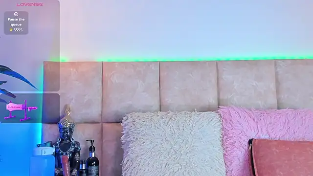 KarolBlanco online show from November 16, 2025, 7:19 pm