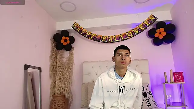 AmelieAndAce online show from October 29, 2025, 12:51 pm