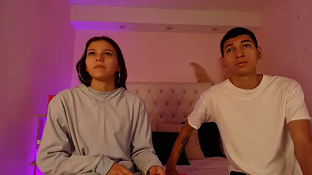 AmelieAndAce online show from November 3, 2025, 12:28 pm