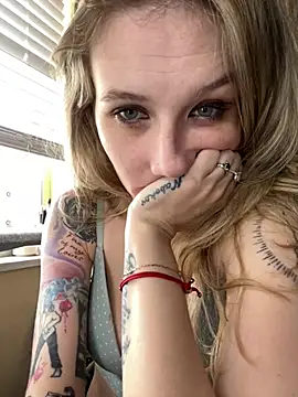 AutumnTides online show from February 22, 2026, 5:00 pm