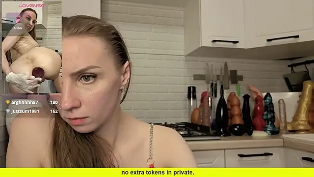 Edena  online show from April 16, 2026, 9:39 pm