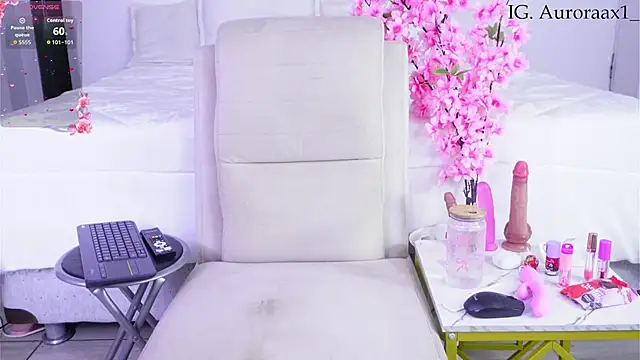 Auroraa x1 online show from February 1, 2026, 2:21 am