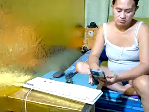 xxloveheart online show from March 26, 2026, 8:58 pm