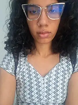 RavenShyfit online show from November 13, 2025, 11:20 am