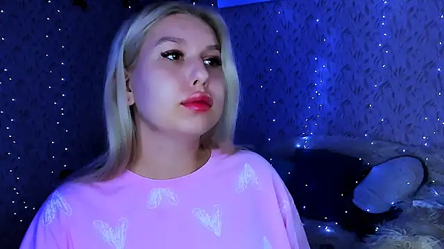 ChloeRicc online show from September 27, 2025, 7:52 pm