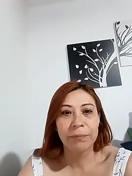 Snapshot of Bryony_Sullyvan chatting on December 17, 2024, 12:12 am Bryony Sullyvan online show from December 17, 2024, 12:12 am