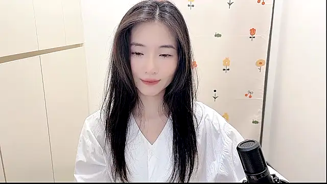 Rosalind xixi online show from September 29, 2025, 7:46 am