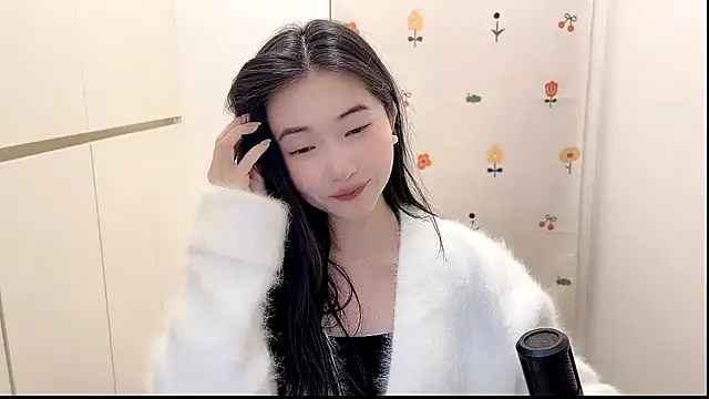 Rosalind xixi online show from October 25, 2025, 2:56 pm