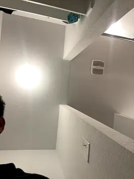 fuego01 online show from September 17, 2025, 6:59 am