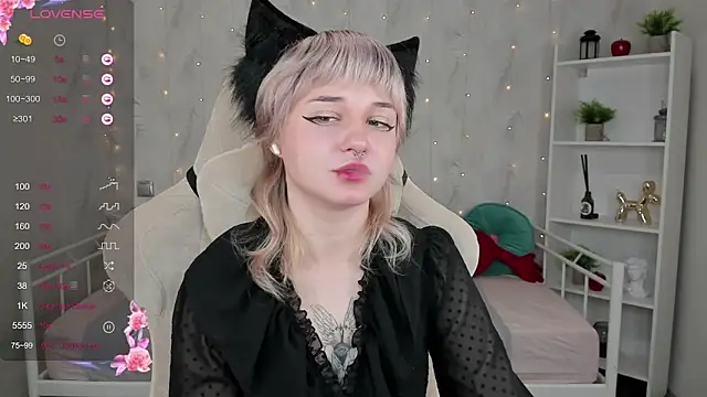 Tori Cutie online show from October 22, 2025, 12:22 am