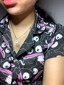 Nguyenha11 online show from November 15, 2025, 10:23 am