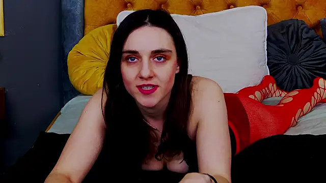 Jessica White  online show from April 22, 2026, 4:26 am