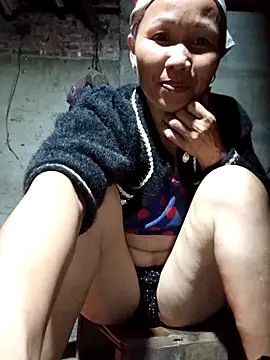 TinTin321 online show from November 4, 2025, 10:58 am