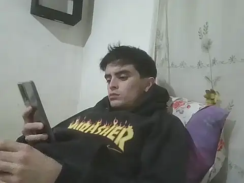 Rodrigo99 9 online show from May 14, 2026, 1:01 am