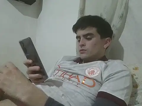 Rodrigo99 9 online show from May 19, 2026, 3:35 am