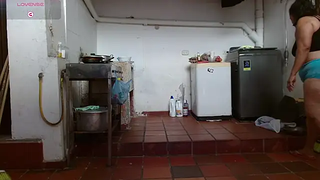 18and45couple online show from April 1, 2026, 7:11 pm