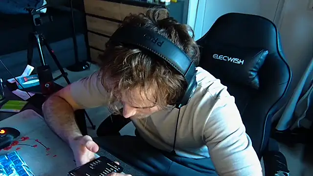 Rudi2007Eye online show from March 3, 2026, 4:24 pm