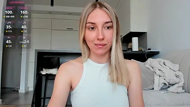 Sunny Rina  online show from June 16, 2026, 8:06 am