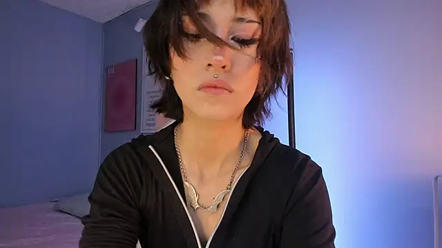 Hannahpage online show from April 27, 2026, 12:25 pm