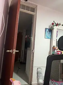 saranghae  online show from April 18, 2026, 11:16 pm