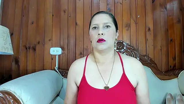 KikaDuque online show from April 21, 2026, 7:06 pm