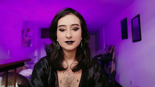 atenea dragon   online show from December 17, 2025, 8:59 pm