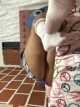 Rachellcooperrr online show from April 5, 2026, 6:10 am