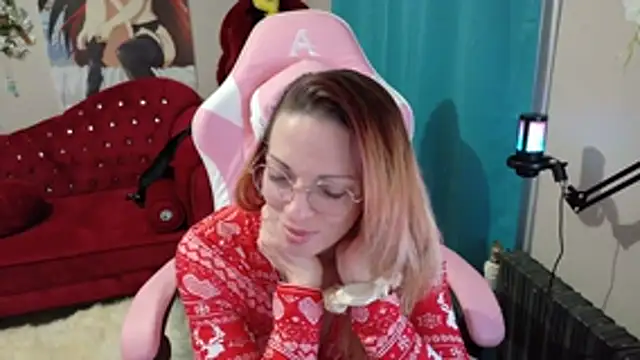 Snapshot of rubystrip chatting on December 16, 2025, 8:58 pm rubystrip online show from December 16, 2025, 8:58 pm