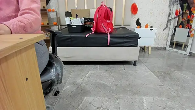 BLUE TAY1 online show from October 28, 2025, 11:58 am