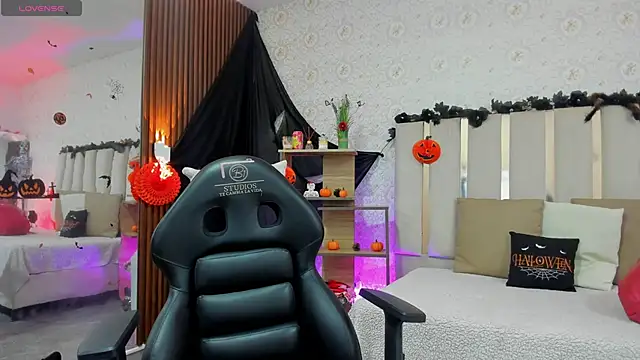 BLUE TAY1 online show from October 30, 2025, 12:28 pm