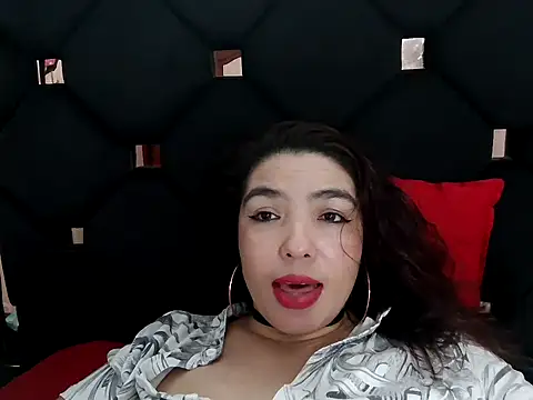 vegacristal88 online show from October 5, 2025, 1:31 pm