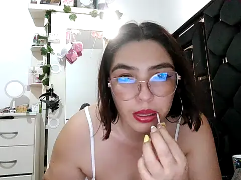 Snapshot of vegacristal88 chatting on May 1, 2026, 9:19 pm vegacristal88 online show from May 1, 2026, 9:19 pm