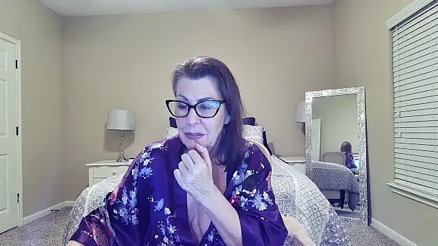 HotTxGilfMaggie online show from November 2, 2025, 4:37 am