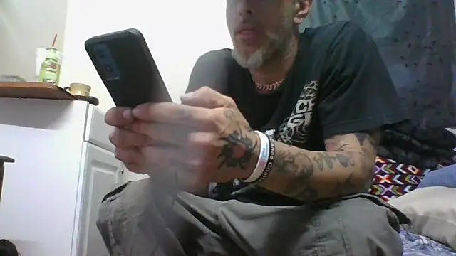 jarjar83 online show from October 9, 2025, 11:03 pm