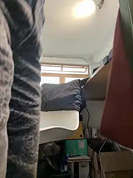 sisylucky online show from April 15, 2026, 5:42 pm