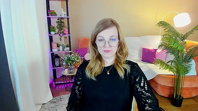 YourUniverser online show from October 14, 2025, 10:27 am